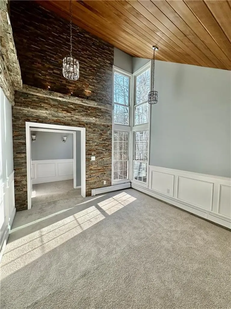 20 Biscuit Hill Road Foster RI 02825