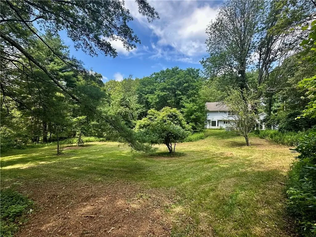 20 Biscuit Hill Road Foster RI 02825