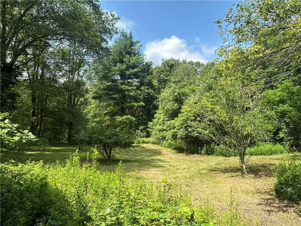 20 Biscuit Hill Road Foster RI 02825