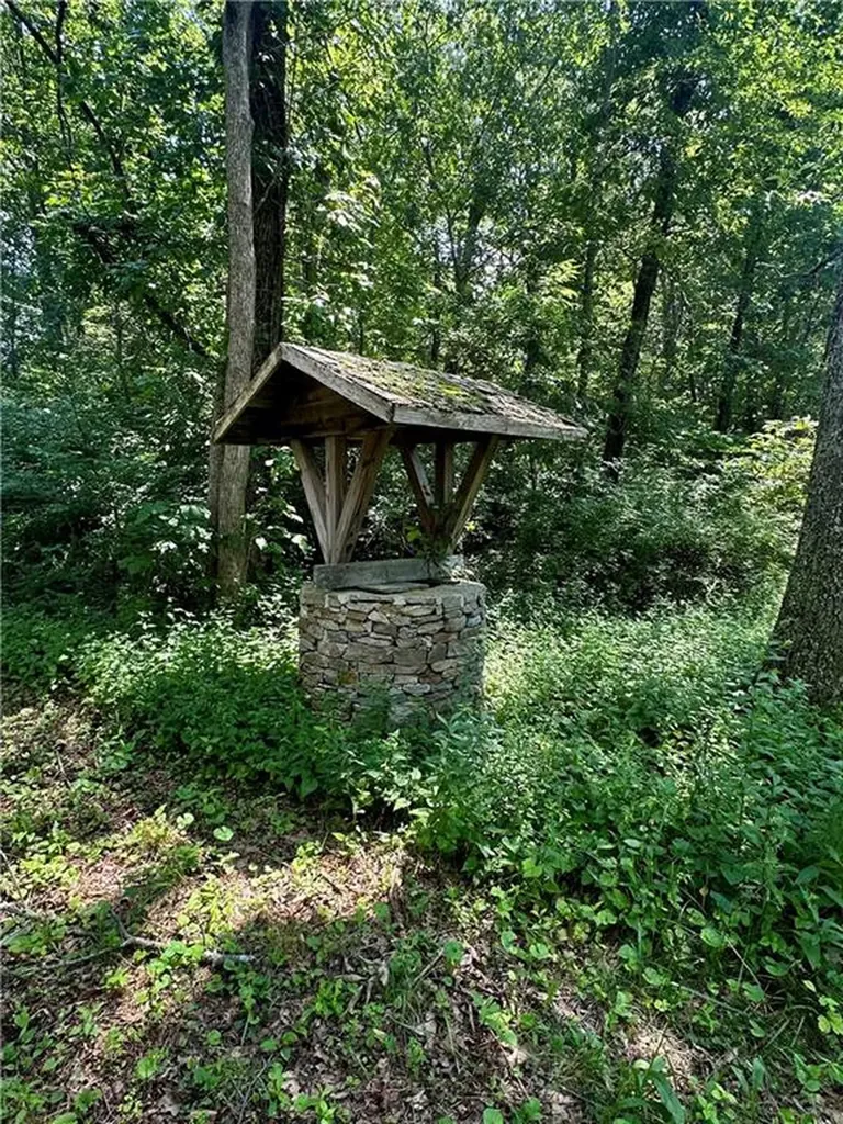 20 Biscuit Hill Road Foster RI 02825