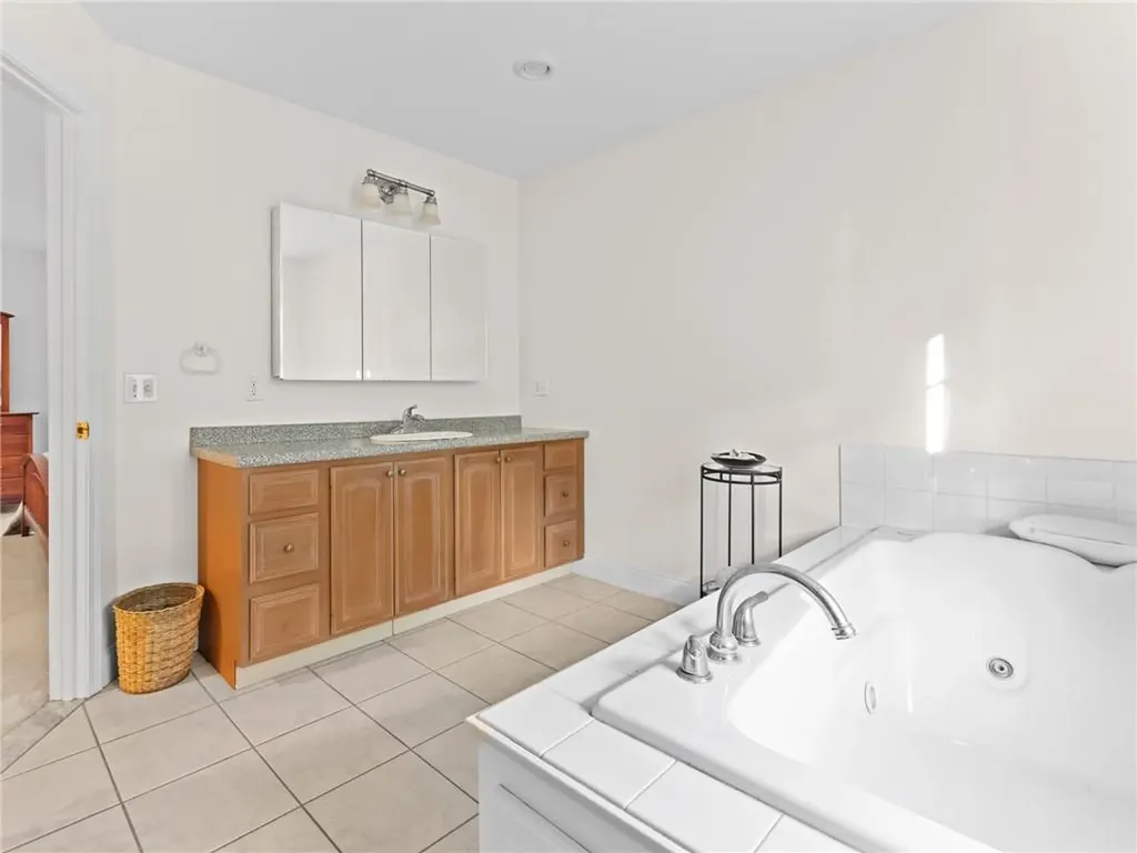 141 Major Potter Road Warwick RI 02886