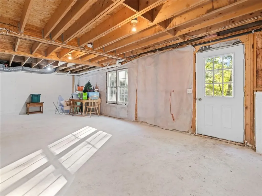 141 Major Potter Road Warwick RI 02886