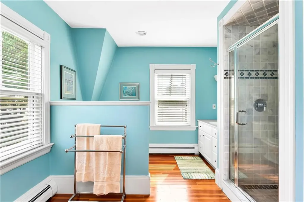 82 Sefton Drive Cranston RI 02905