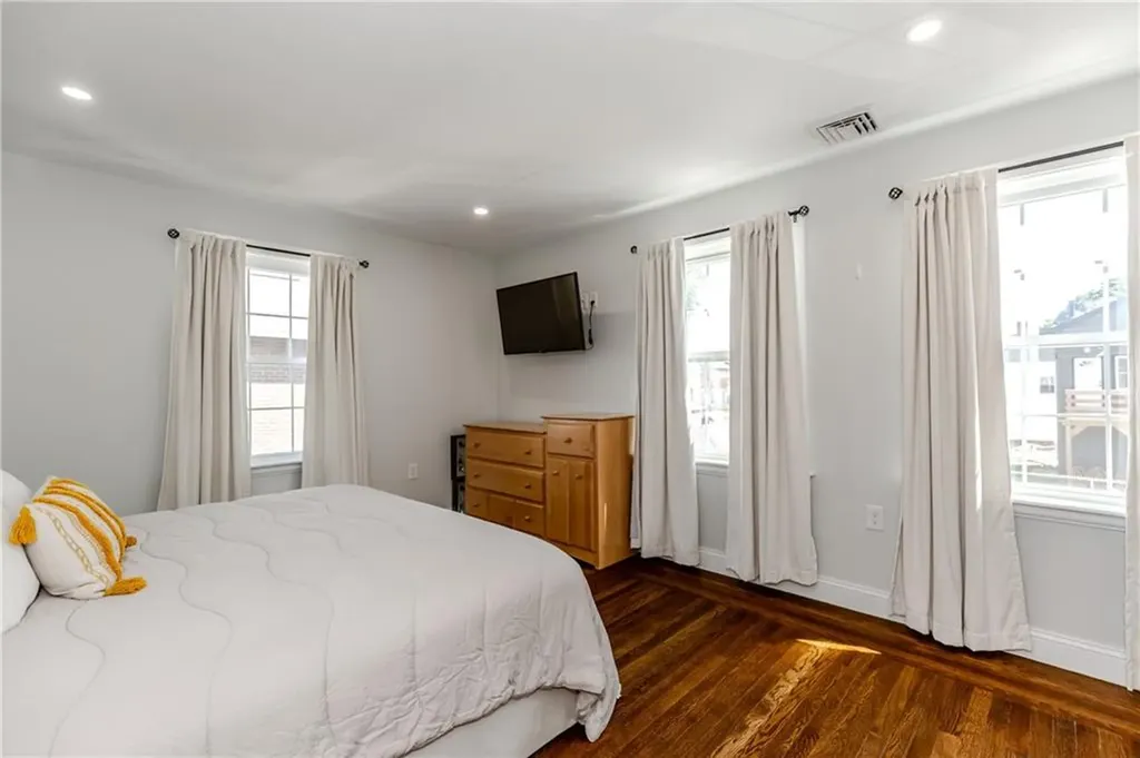 148 Grace Street Cranston RI 02910