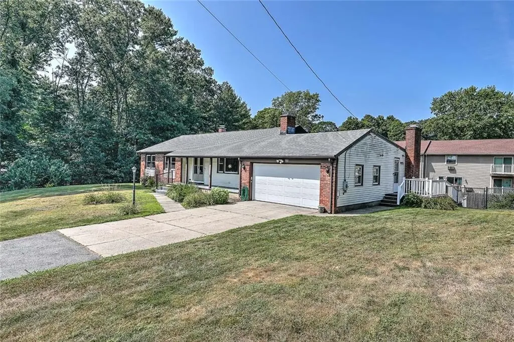 45 Countryside Drive North Providence RI 02904