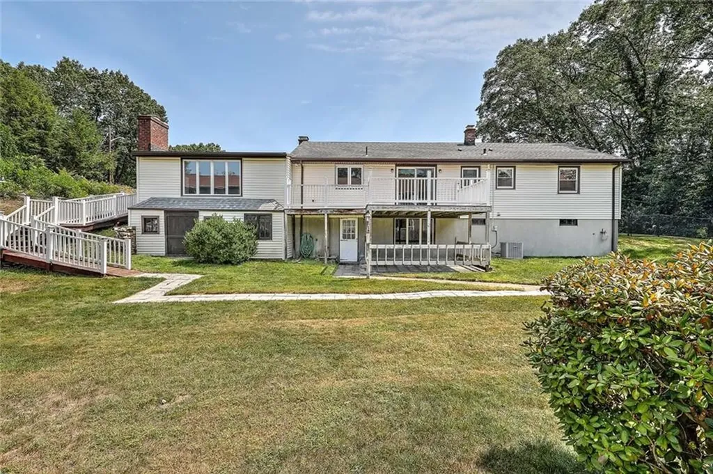 45 Countryside Drive North Providence RI 02904