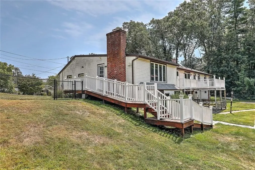 45 Countryside Drive North Providence RI 02904