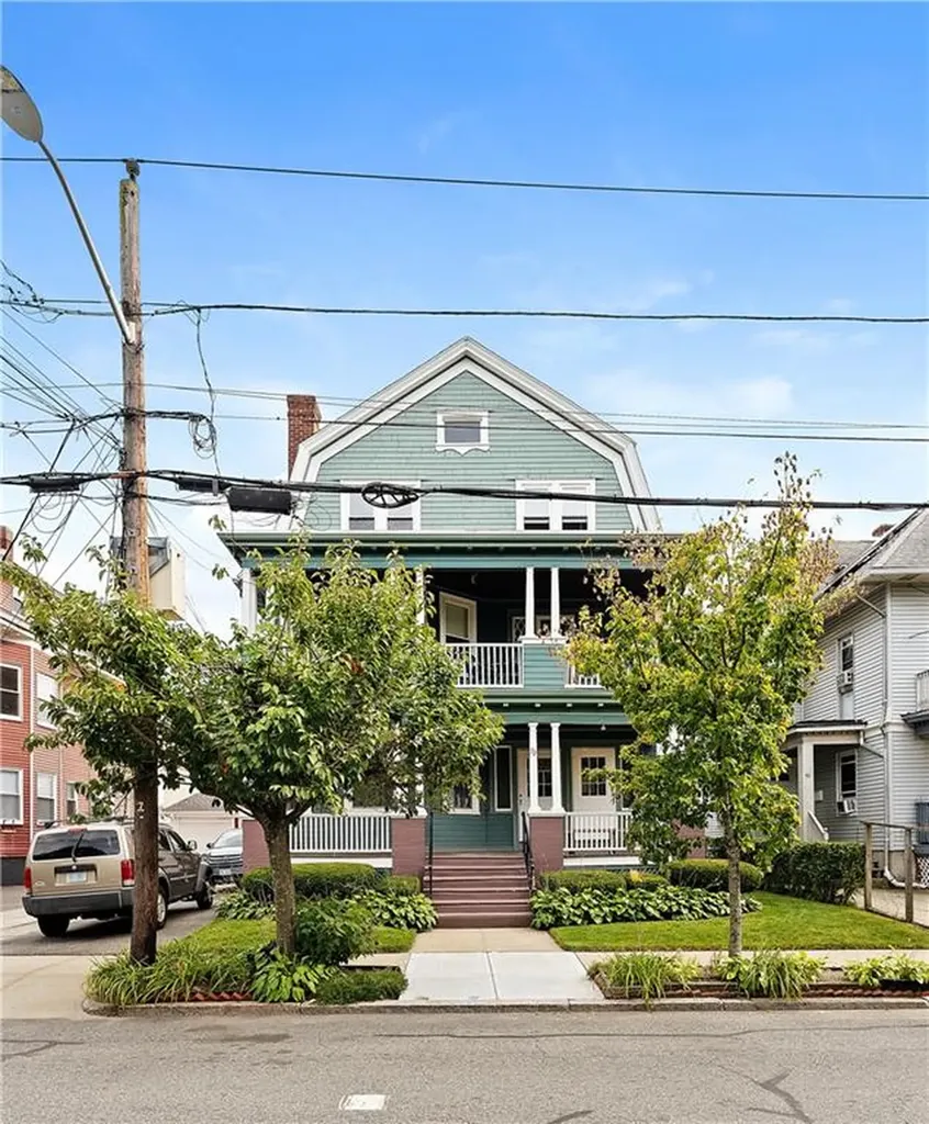 68 70 Lenox Avenue Providence RI 02907