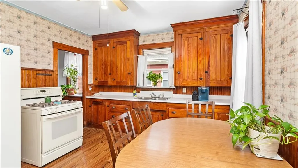 68 70 Lenox Avenue Providence RI 02907