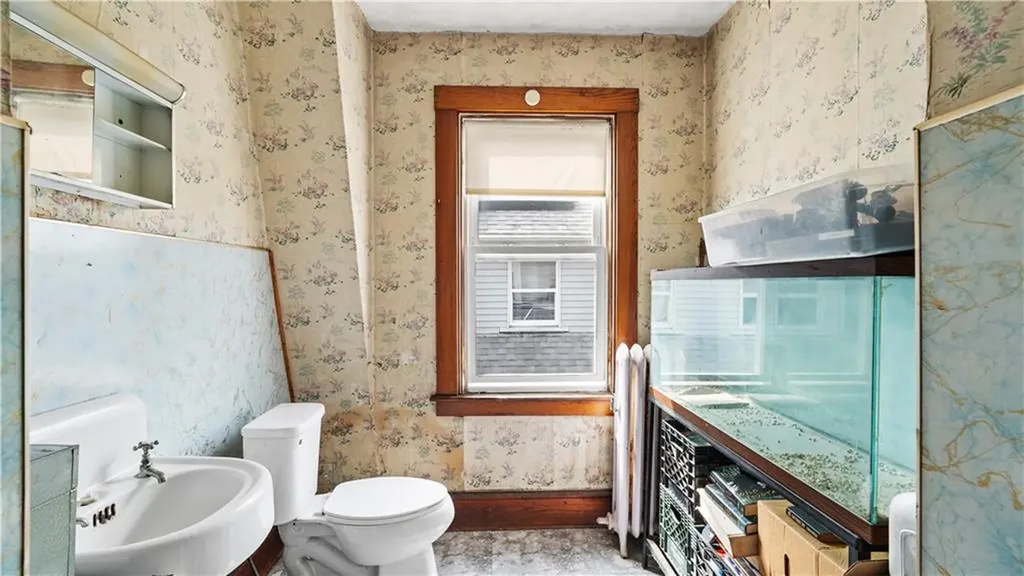 68 70 Lenox Avenue Providence RI 02907