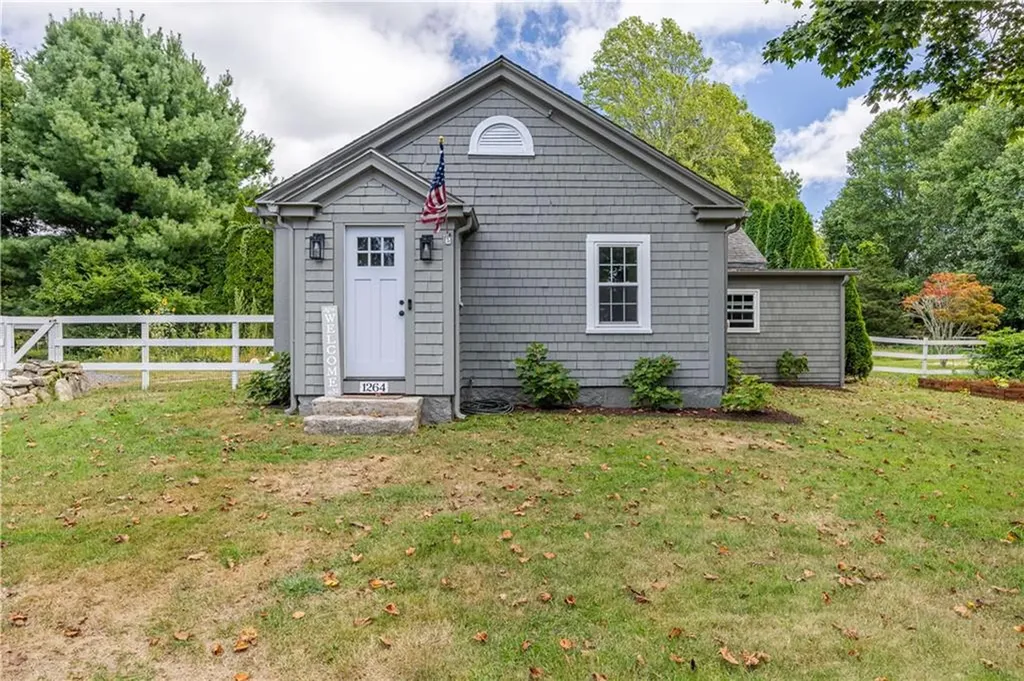 1264 Crandall Road Tiverton RI 02878