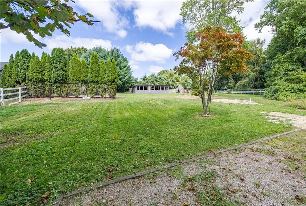 1264 Crandall Road Tiverton RI 02878