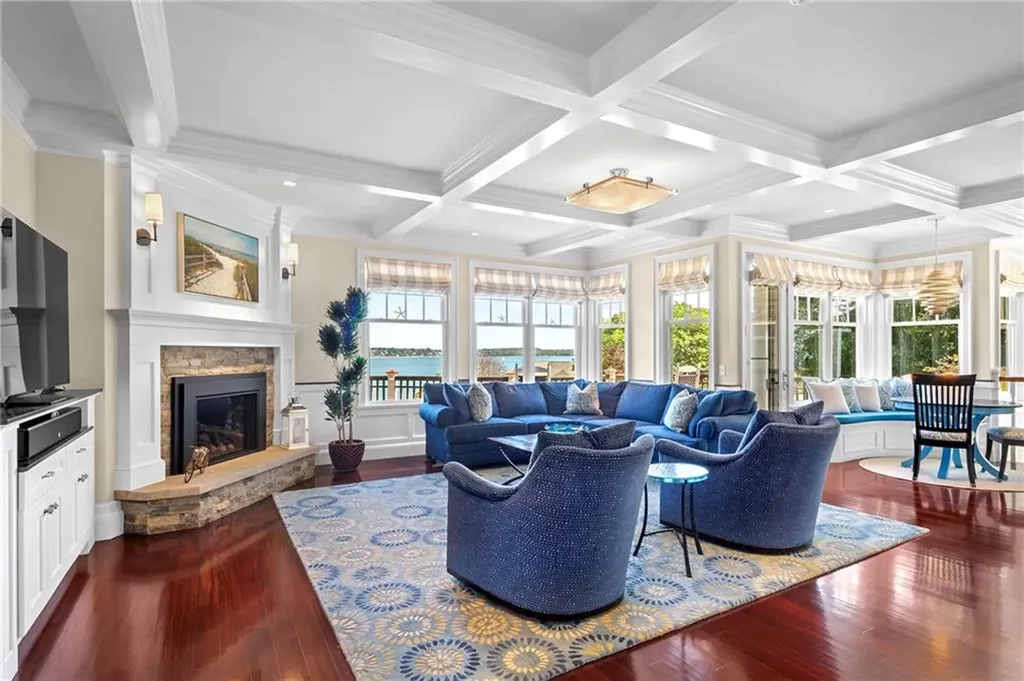 225 Fischer Circle Portsmouth RI 02871