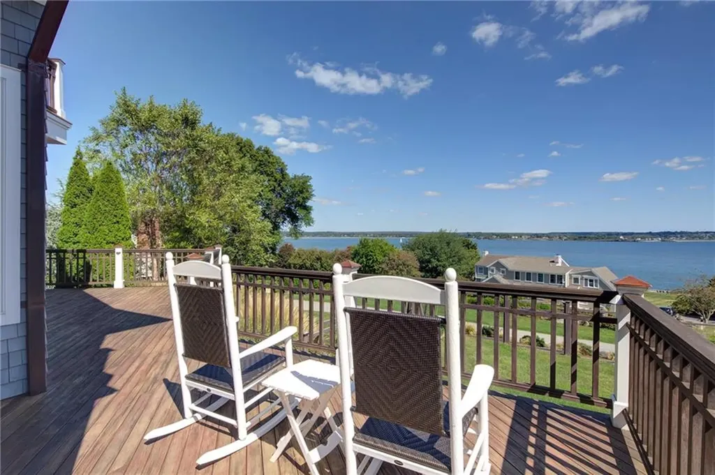 225 Fischer Circle Portsmouth RI 02871