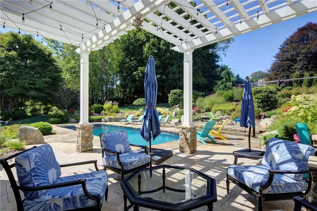 225 Fischer Circle Portsmouth RI 02871