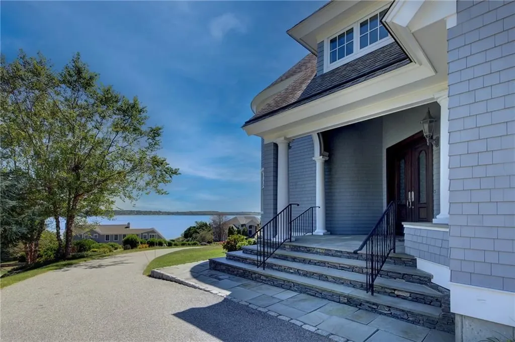 225 Fischer Circle Portsmouth RI 02871