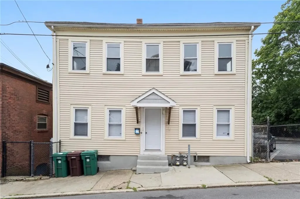 62 Cato Street Woonsocket RI 02895