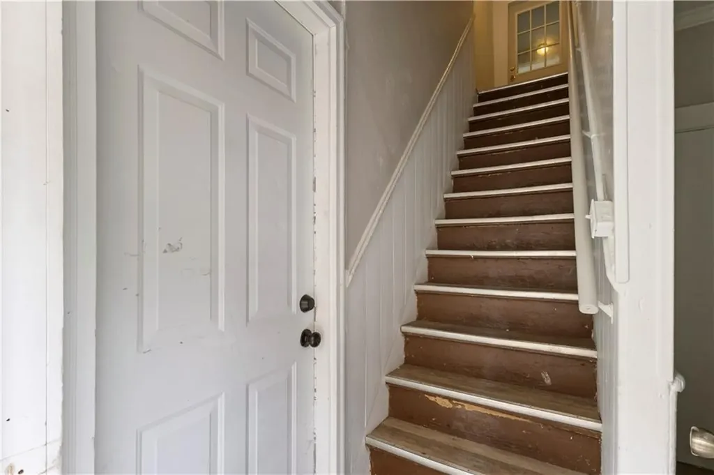 62 Cato Street Woonsocket RI 02895