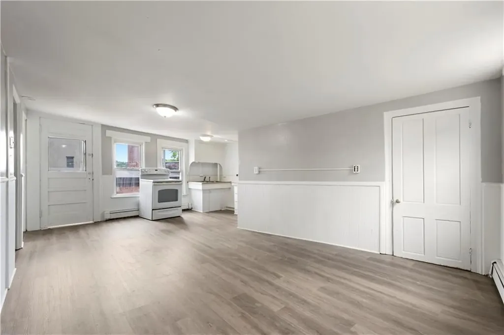62 Cato Street Woonsocket RI 02895
