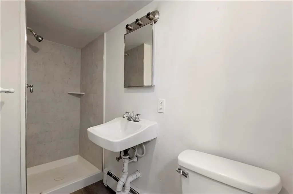 62 Cato Street Woonsocket RI 02895