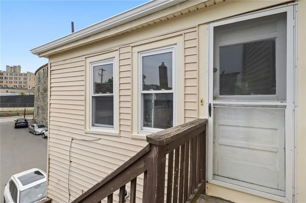 62 Cato Street Woonsocket RI 02895