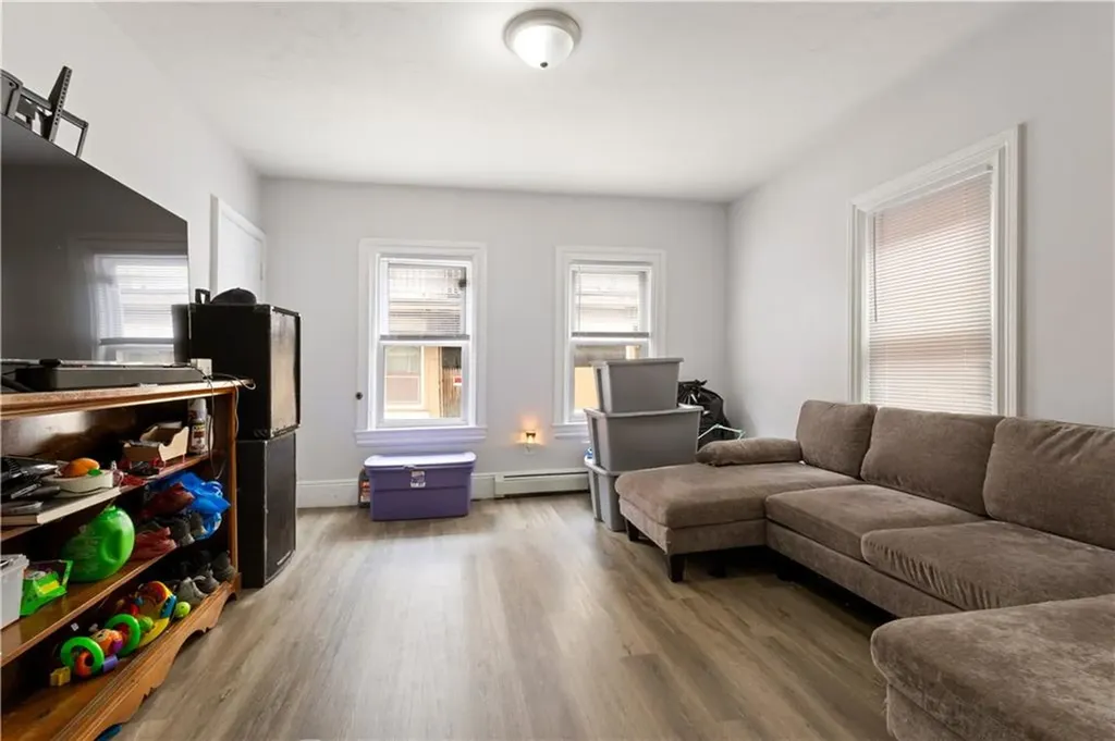 62 Cato Street Woonsocket RI 02895