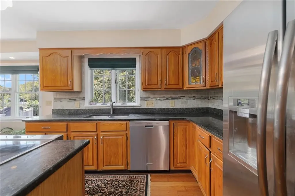 19 Leeann Drive Narragansett RI 02882