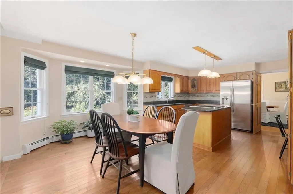 19 Leeann Drive Narragansett RI 02882
