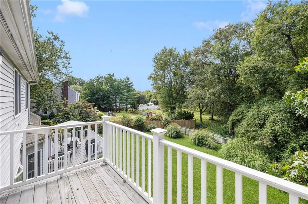 19 Leeann Drive Narragansett RI 02882