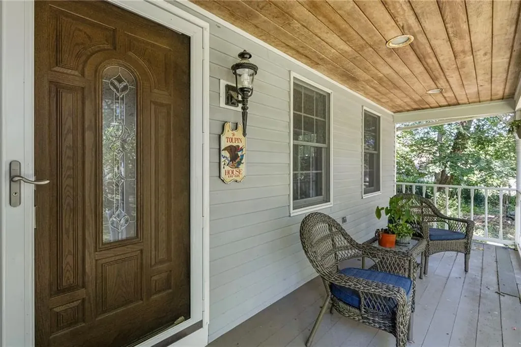 19 Leeann Drive Narragansett RI 02882