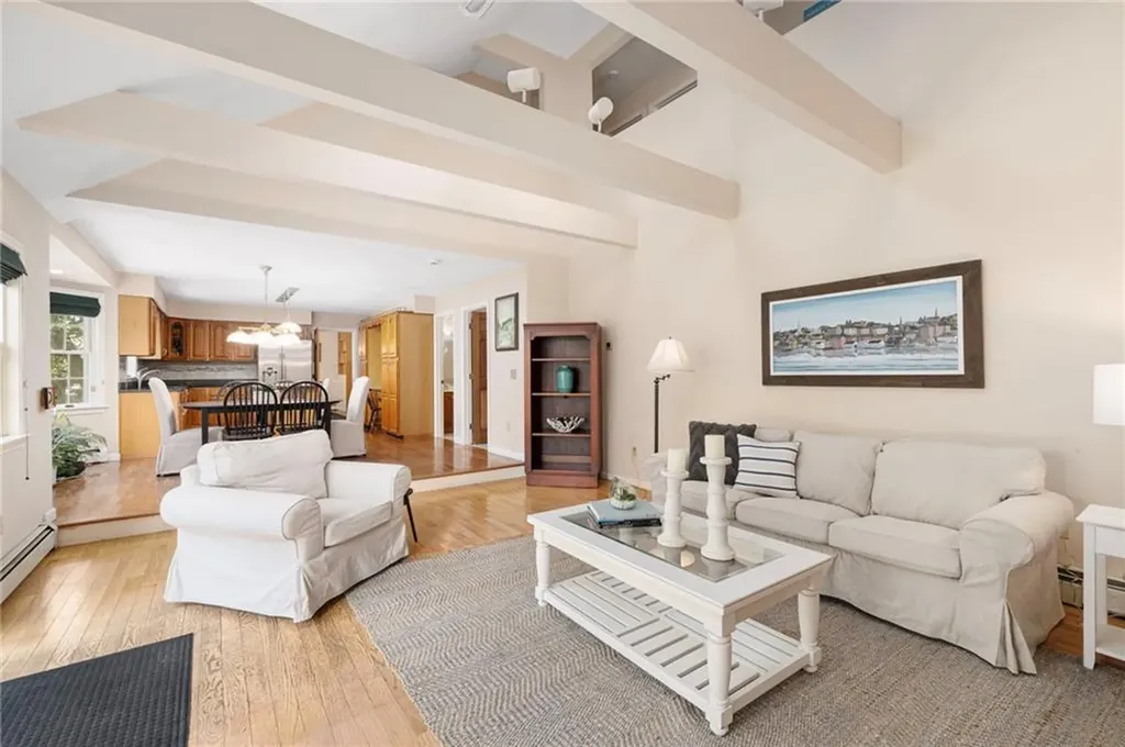 19 Leeann Drive Narragansett RI 02882