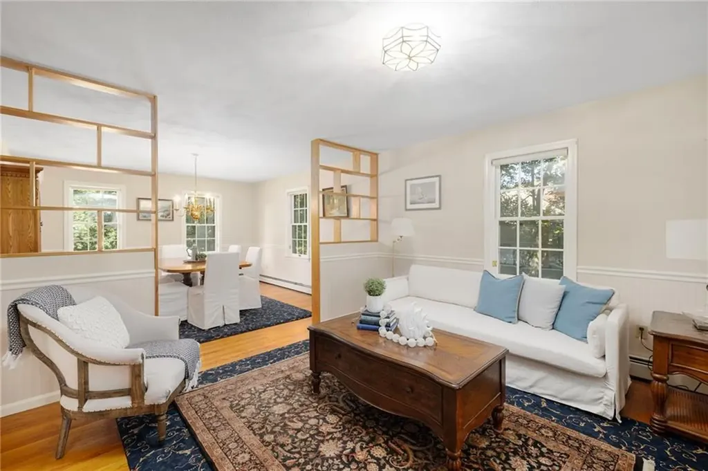 19 Leeann Drive Narragansett RI 02882
