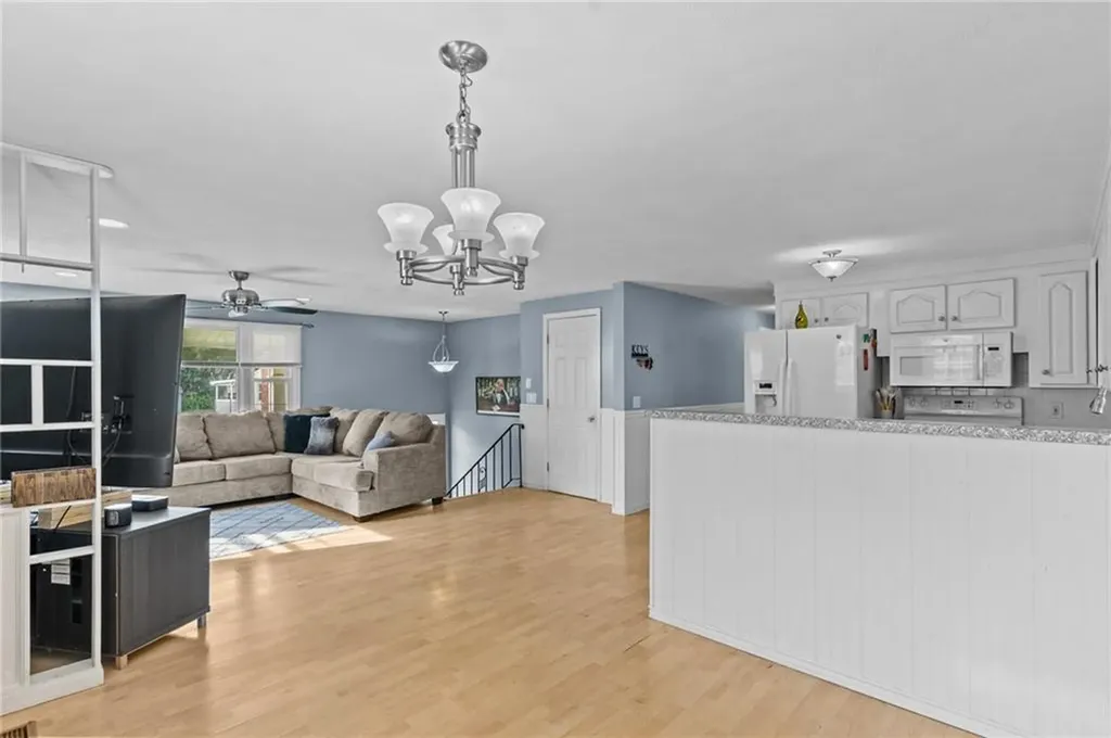 12 Pond View Drive Coventry RI 02816