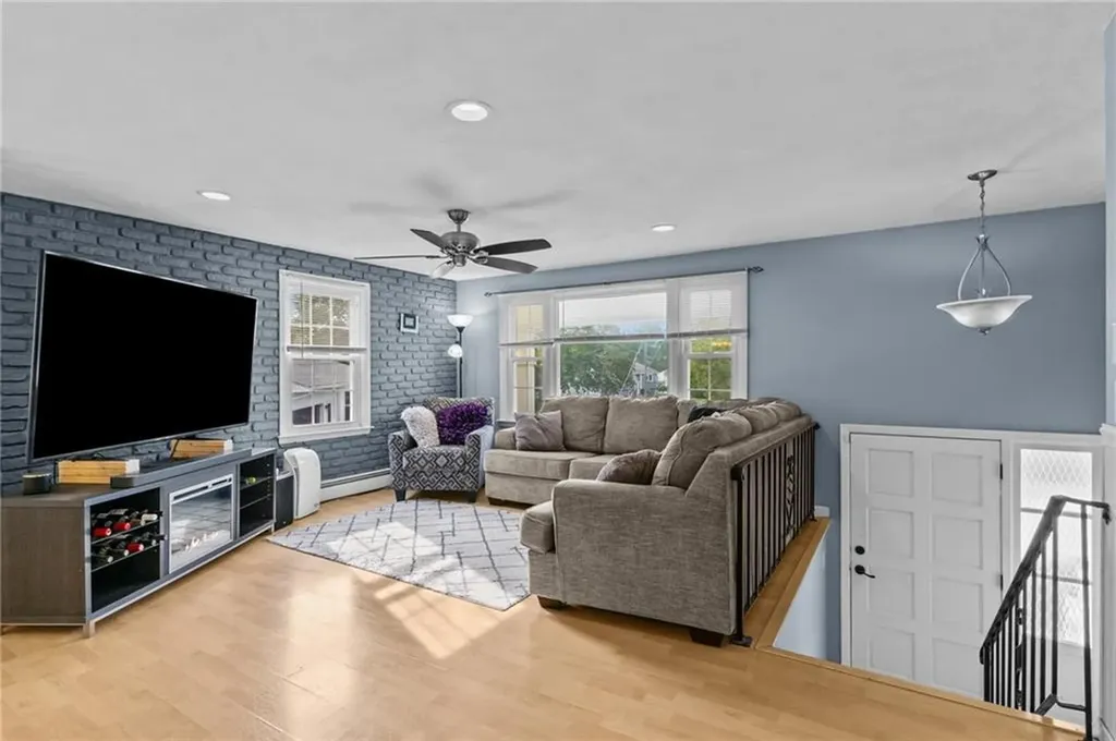 12 Pond View Drive Coventry RI 02816