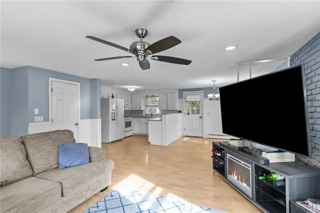 12 Pond View Drive Coventry RI 02816