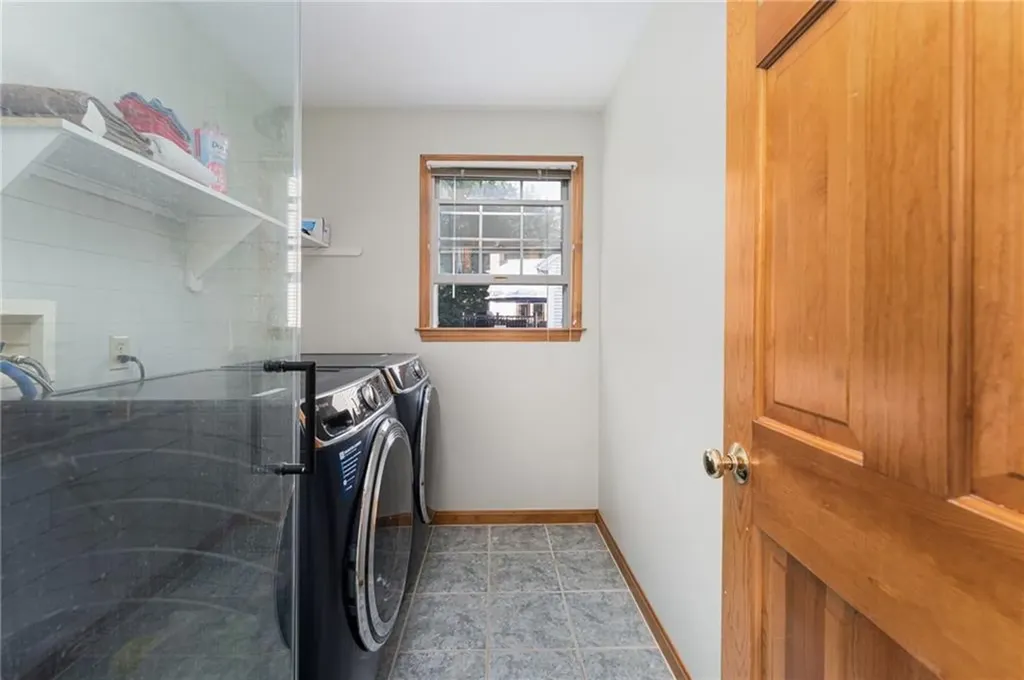 7 Cathedral Court Cumberland RI 02864