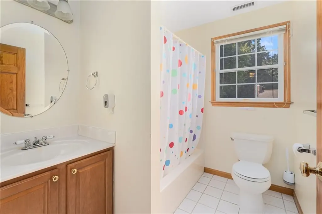 7 Cathedral Court Cumberland RI 02864