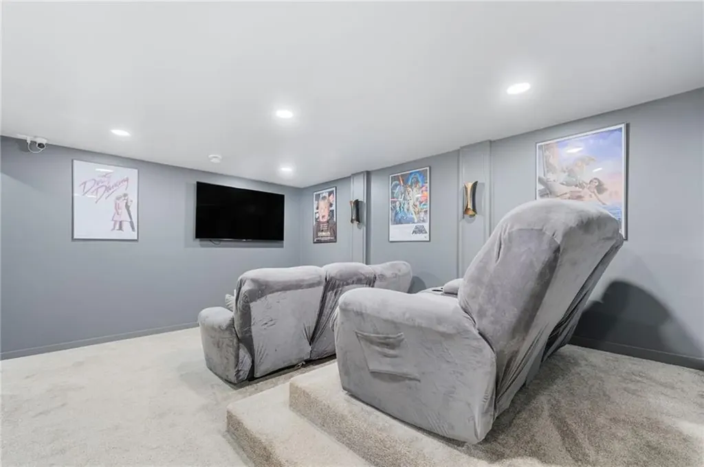 7 Cathedral Court Cumberland RI 02864
