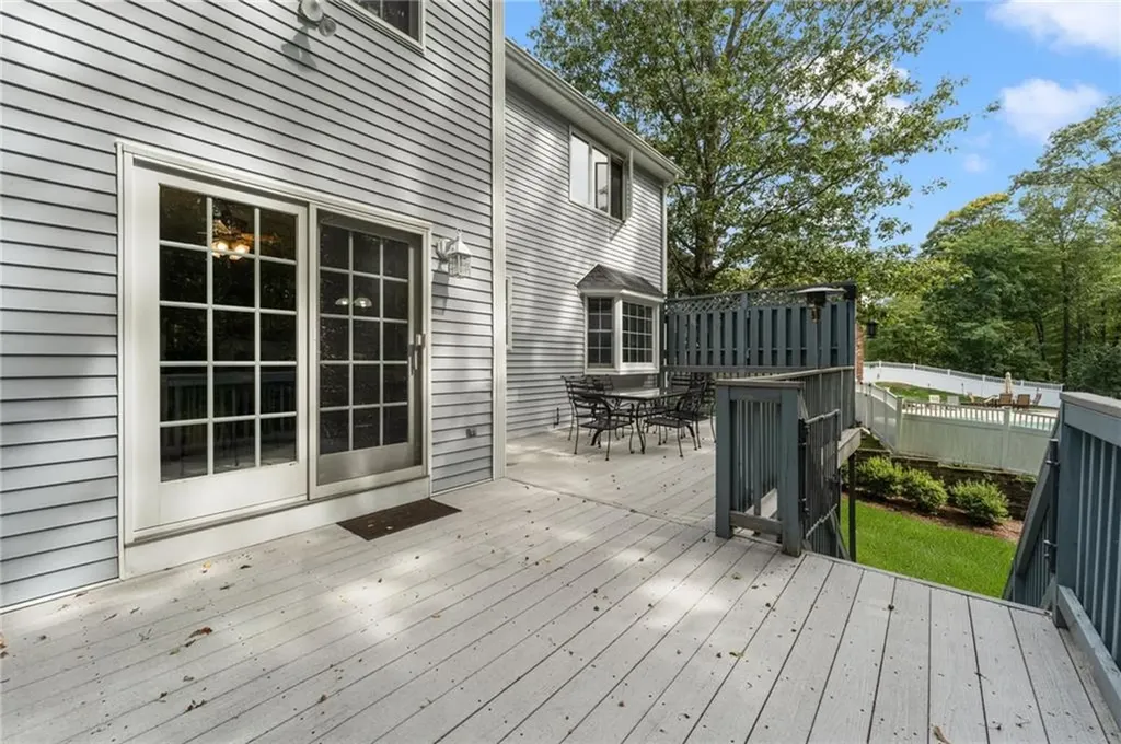 7 Cathedral Court Cumberland RI 02864