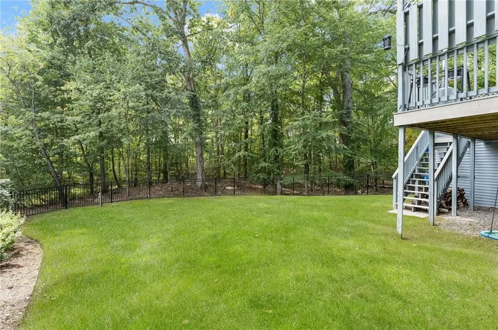 7 Cathedral Court Cumberland RI 02864