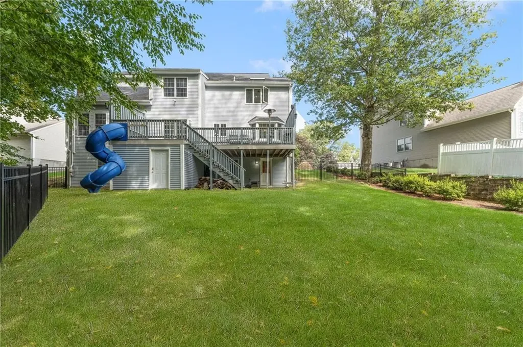 7 Cathedral Court Cumberland RI 02864