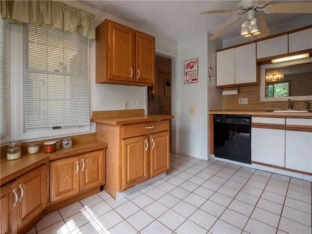 46 Trellis Drive West Warwick RI 02893