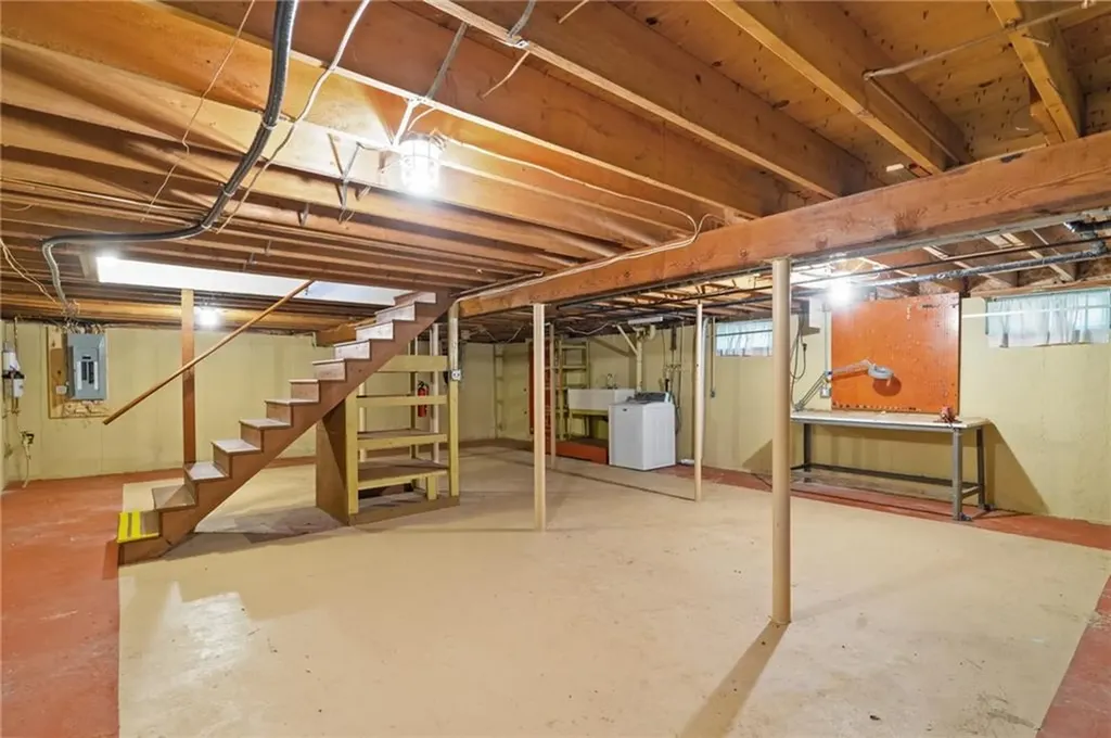 3 Crocus Court Coventry RI 02816