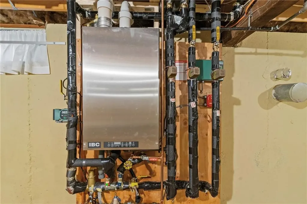 3 Crocus Court Coventry RI 02816