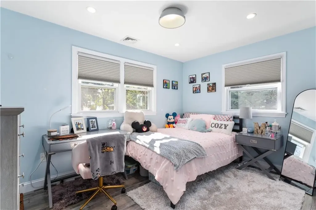 4 James Street Middletown RI 02842