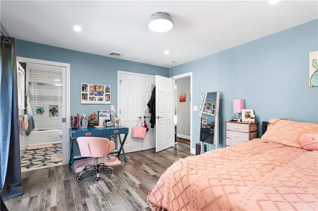 4 James Street Middletown RI 02842