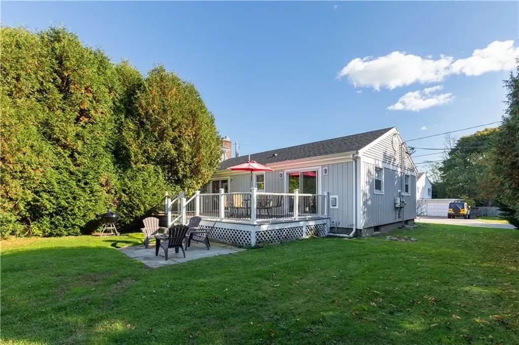 4 James Street Middletown RI 02842