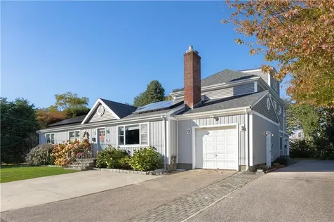 4 James Street Middletown RI 02842