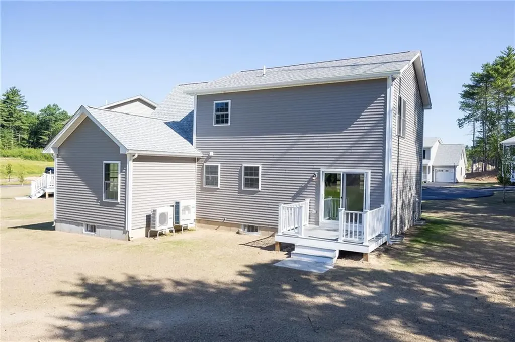 3 Boyd Brook Circle Coventry RI 02816