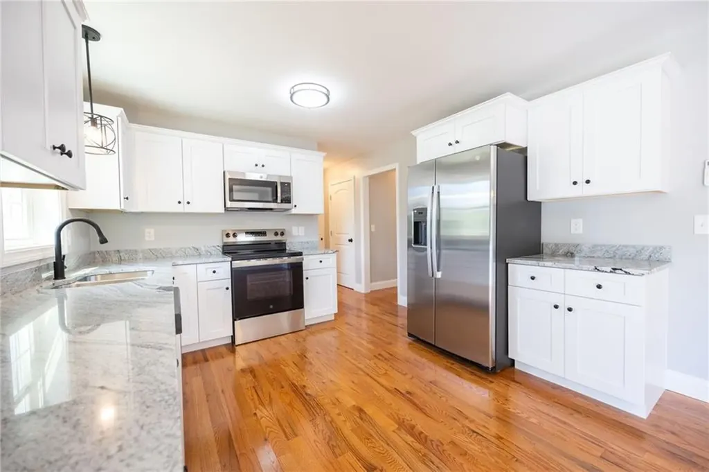 3 Boyd Brook Circle Coventry RI 02816